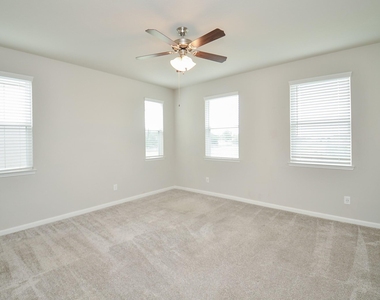 9821 Prairie Garden Lane - Photo Thumbnail 25