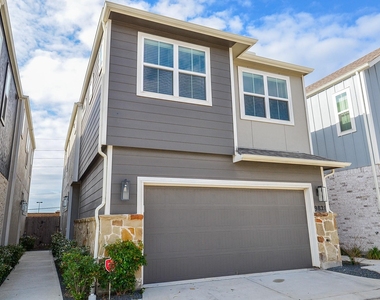 9821 Prairie Garden Lane - Photo Thumbnail 1