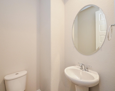 9821 Prairie Garden Lane - Photo Thumbnail 22