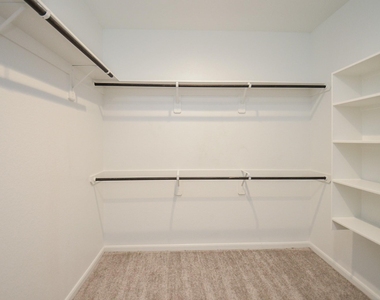 9821 Prairie Garden Lane - Photo Thumbnail 24