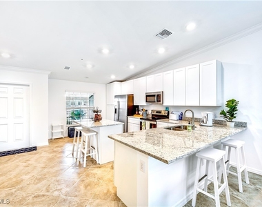 15990 Grassland Lane - Photo Thumbnail 11