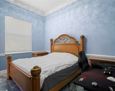 5024 Sw 8th Place - Photo Thumbnail 32