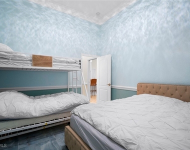 5024 Sw 8th Place - Photo Thumbnail 30