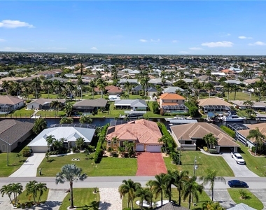 5024 Sw 8th Place - Photo Thumbnail 45