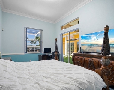 5024 Sw 8th Place - Photo Thumbnail 44