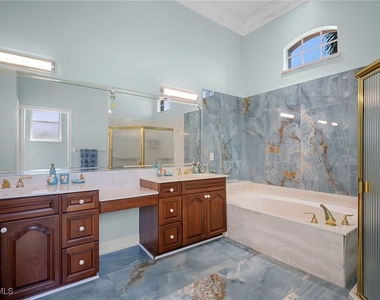 5024 Sw 8th Place - Photo Thumbnail 42
