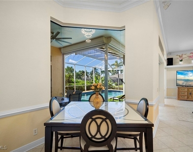 5024 Sw 8th Place - Photo Thumbnail 11