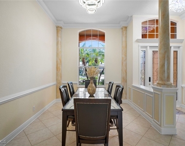 5024 Sw 8th Place - Photo Thumbnail 3