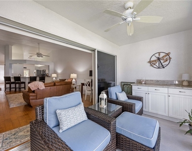 7050 Barrington Circle - Photo Thumbnail 27