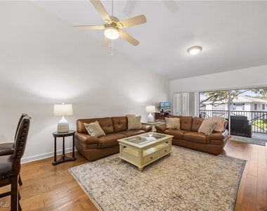 7050 Barrington Circle - Photo Thumbnail 6