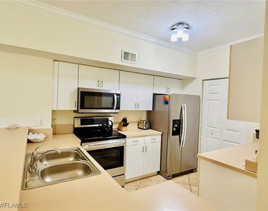 1820 Florida Club Circle - Photo Thumbnail 10