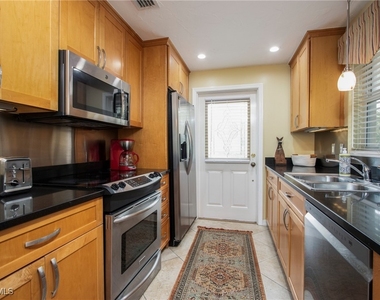 820 Ketch Drive - Photo Thumbnail 7