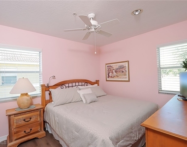 6544 Huntington Lakes Circle - Photo Thumbnail 14