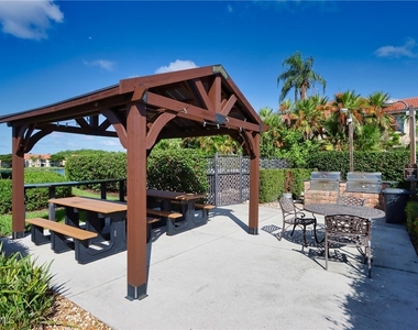 6544 Huntington Lakes Circle - Photo Thumbnail 24