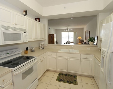 3940 Loblolly Bay Drive - Photo Thumbnail 7