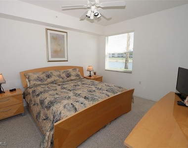 3940 Loblolly Bay Drive - Photo Thumbnail 9