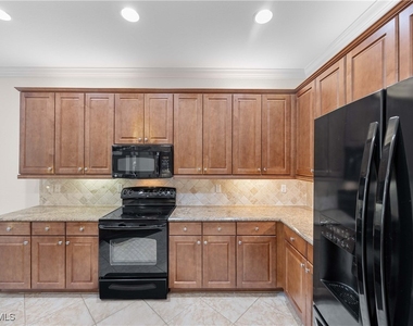 6542 Marbella Drive - Photo Thumbnail 13