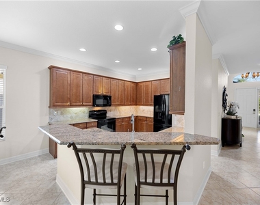 6542 Marbella Drive - Photo Thumbnail 12