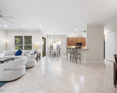 6542 Marbella Drive - Photo Thumbnail 11