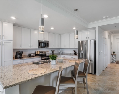 43020 Greenway Boulevard - Photo Thumbnail 4