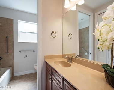 431 1st Avenue N - Photo Thumbnail 14