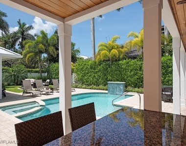 354 1st Avenue N - Photo Thumbnail 11