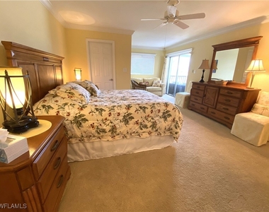 555 Park Shore Drive - Photo Thumbnail 19