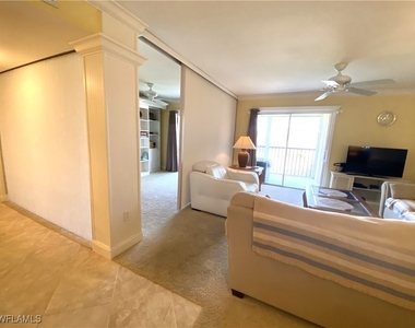 555 Park Shore Drive - Photo Thumbnail 13