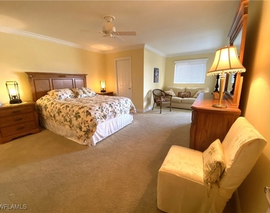 555 Park Shore Drive - Photo Thumbnail 18
