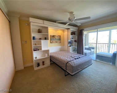 555 Park Shore Drive - Photo Thumbnail 14