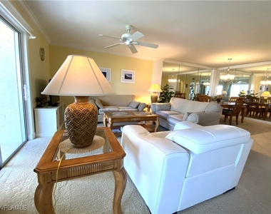555 Park Shore Drive - Photo Thumbnail 9