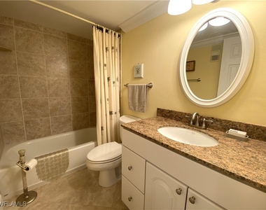 555 Park Shore Drive - Photo Thumbnail 17