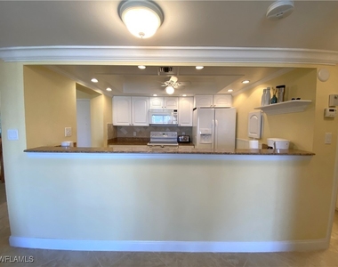 555 Park Shore Drive - Photo Thumbnail 15