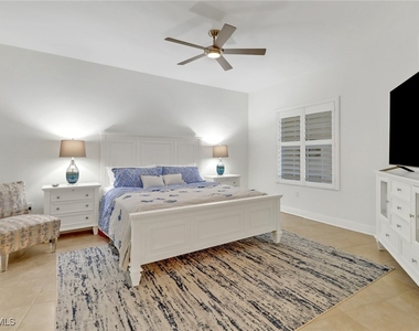 450 Bayfront Place - Photo Thumbnail 11