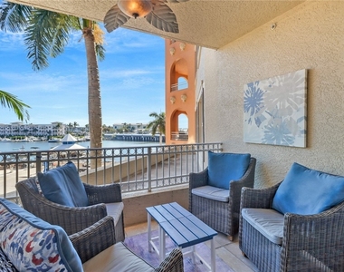 450 Bayfront Place - Photo Thumbnail 17