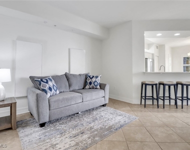 450 Bayfront Place - Photo Thumbnail 4