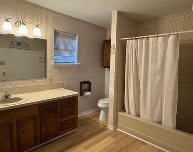 18121 Atkinson Lane - Photo Thumbnail 21
