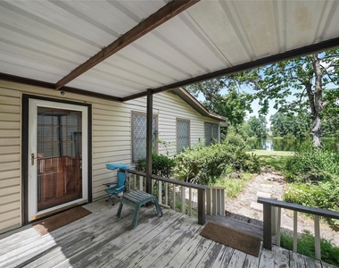 18121 Atkinson Lane - Photo Thumbnail 5