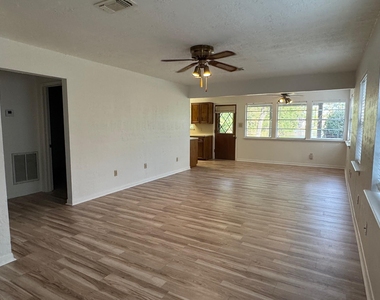 18121 Atkinson Lane - Photo Thumbnail 12