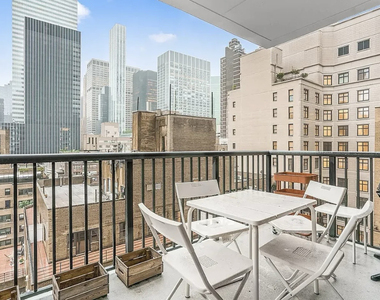 150 East 57th Street, Unit 22e - Photo Thumbnail 4