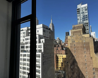200-210 East 39th Street, Unit 15a - Photo Thumbnail 3