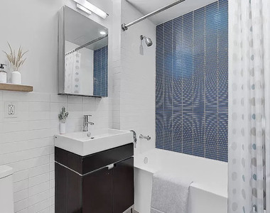 200-210 East 39th Street, Unit 15a - Photo Thumbnail 6