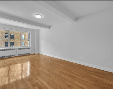 20 Park Avenue, Unit 008c - Photo Thumbnail 2