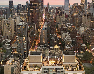 401 East 34th Street, Unit N12a - Photo Thumbnail 5