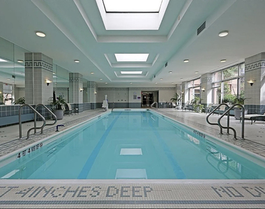 240 East 39th Street, Unit 7e - Photo Thumbnail 3