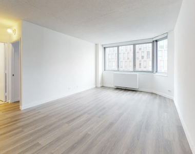 401 East 34th Street, Unit N15g - Photo Thumbnail 1