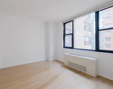 245 East 40th Street, Unit 21a - Photo Thumbnail 9