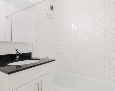 245 East 40th Street, Unit 21a - Photo Thumbnail 7