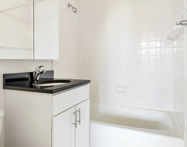 245 East 40th Street, Unit 21a - Photo Thumbnail 8