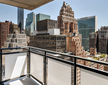 245 East 40th Street, Unit 21a - Photo Thumbnail 4